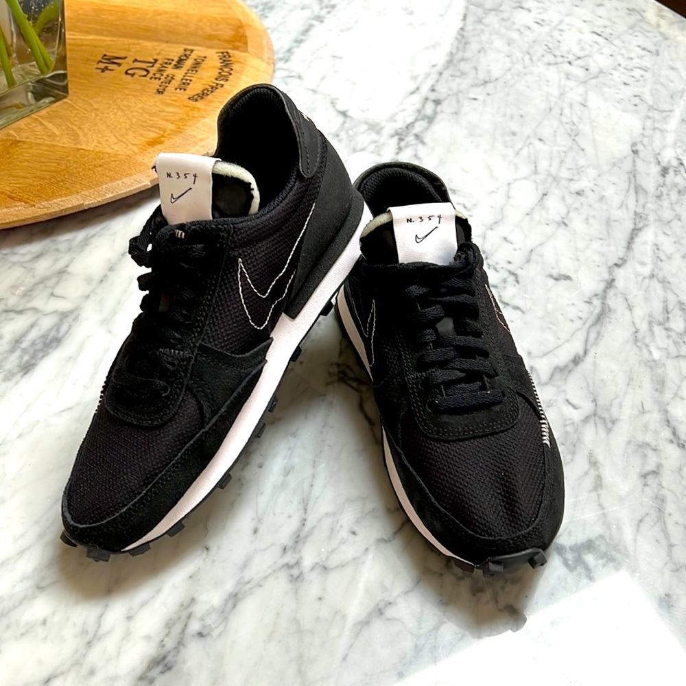 Nike DBreak-Type Sneaker